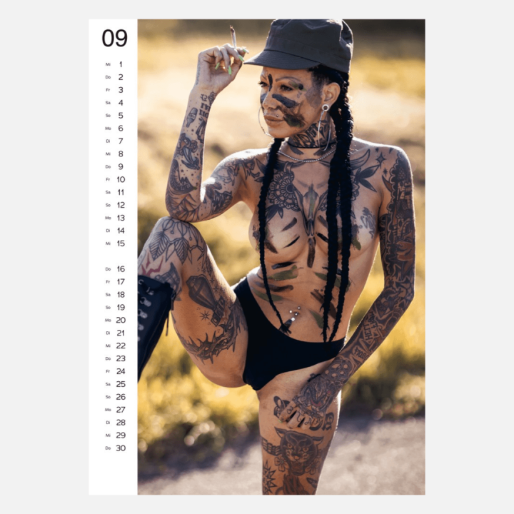 Erotický nástěnný kalendář Tattoo Girls 2027