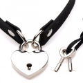 Choker - obojek se zámkem ve tvaru srdce