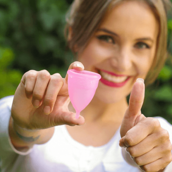 Jak správně vybrat, používat a udržovat menstruační kalíšek